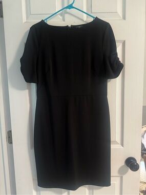 Ann Taylor Black Short-Sleeve Sheath Midi Dress
